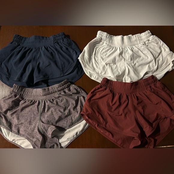 Lululemon hotty hot shorts - Picture 1 of 2